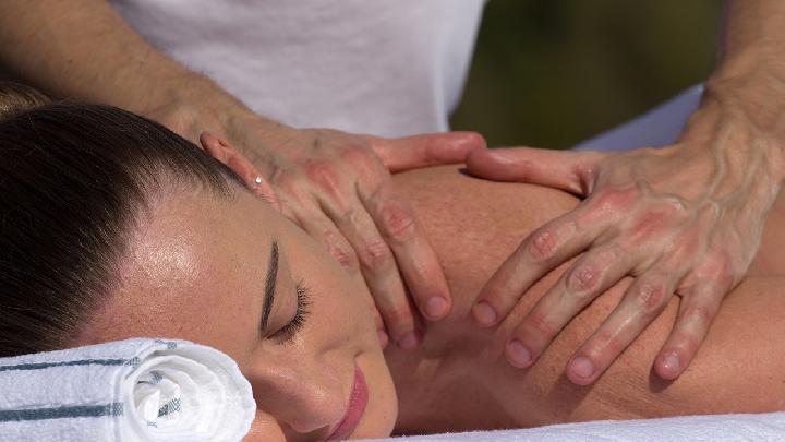 你真的知道什么是花粉過敏嗎 4妙招為預防孩子花粉過敏