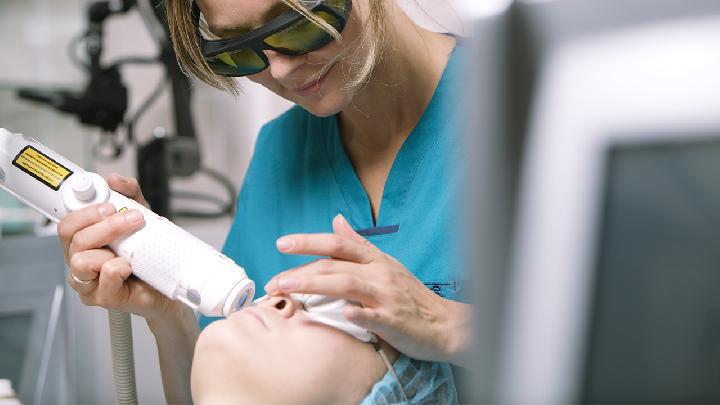 春季應該如何預防過敏性鼻炎 三類過敏原易致鼻炎發作