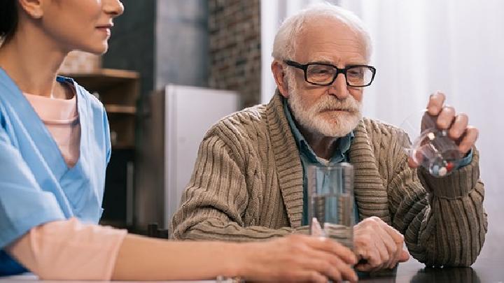 秋季老人怎么進補 老人秋季進補不建議吃人參