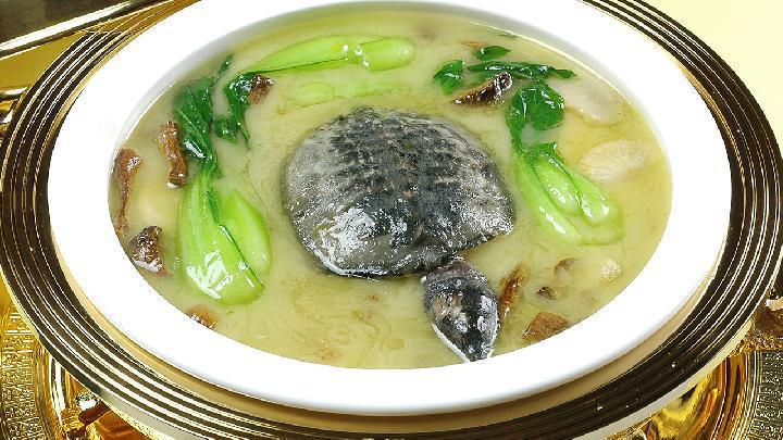 冬季進補不宜過于油膩 冬季進補注意六大誤區-易網健康養生網 冬季進補不宜過于油膩 冬季進補注意六大誤區