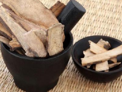 中醫(yī)養(yǎng)生是百姓看重的養(yǎng)生方法 春季吃點西洋參滋陰補氣