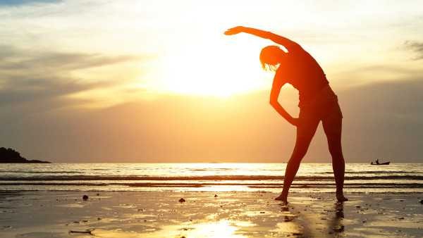 秋季為什么要養生?秋季如何做好運動養生?-易網<a href=http://www.xllyou.com/ target=_blank class=infotextkey>健康養生</a>網 秋季為什么要養生?秋季如何做好運動養生?