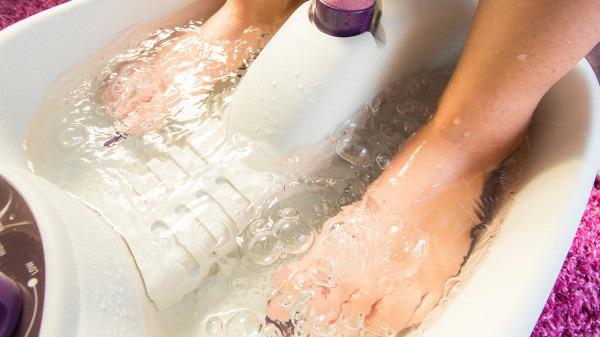 三伏天去寒氣的方法有哪些 如何判斷體內有沒有寒氣-易網健康<a href=http://www.xllyou.com/jkys/ target=_blank class=infotextkey>養生</a>網 三伏天去寒氣的方法有哪些 如何判斷體內有沒有寒氣