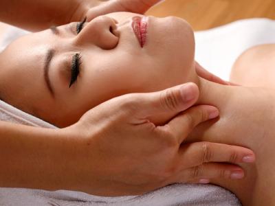 冬天皮膚干燥瘙癢，學會3項護膚要素，美麗整個冬天