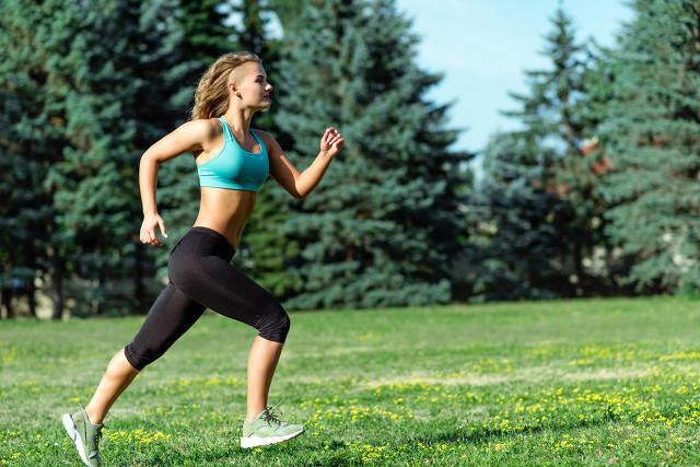夏季養生活動量多少適宜？不同人不同對待