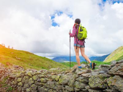 秋天爬山有哪些好處?秋天爬山需要注意什么?