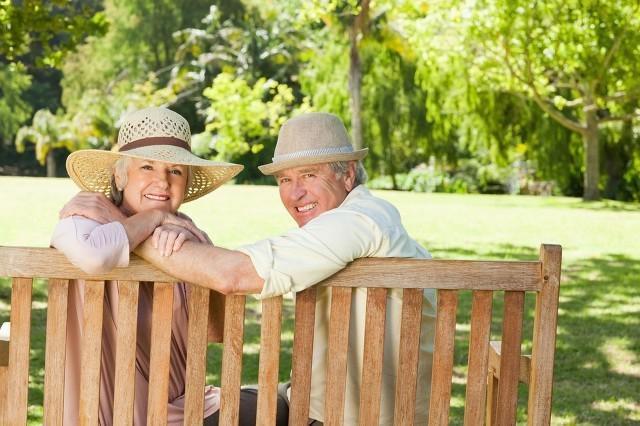 秋季老年人的養生食譜，秋季老年人適合什么運動?