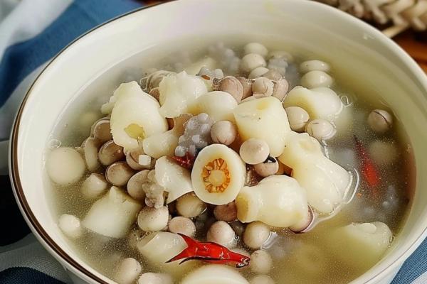 秋季祛濕吃什么好-易網(wǎng)<a href=http://www.xllyou.com/ target=_blank class=infotextkey>健康養(yǎng)生</a>網(wǎng) 秋季祛濕吃什么好