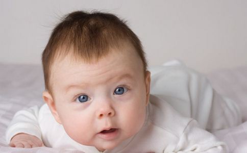 小兒眼睛有眼屎 眼屎多 眼睛發(fā) 寶寶眼屎多 眼屎多是什么原因