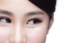 驚！眼部美容小心誘發(fā)眼病