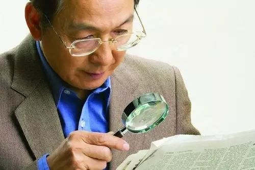 近視眼就不會老花了嗎？推薦七種緩解老花癥狀的方法