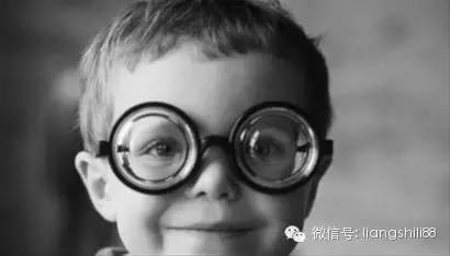 高度近視會引起的那些并發癥？