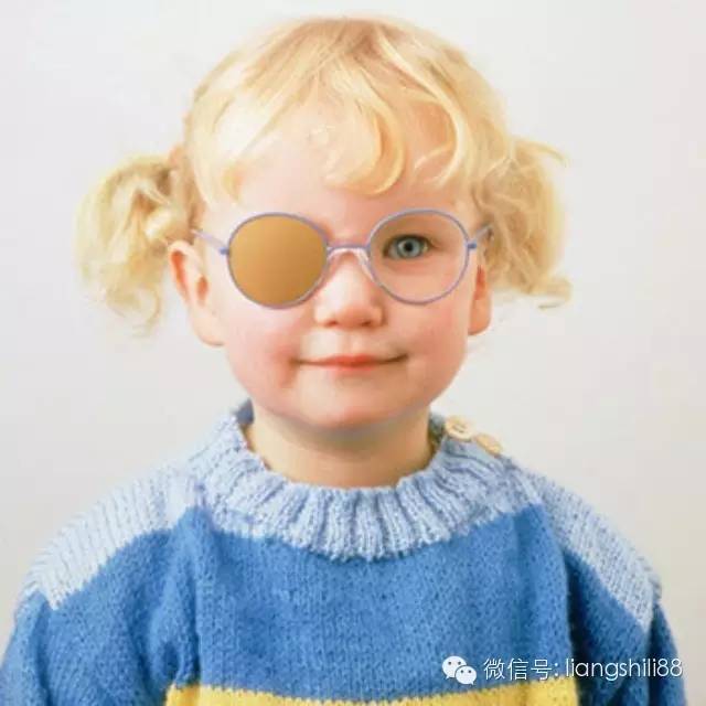 弱視的孩子會(huì)有哪些癥狀？