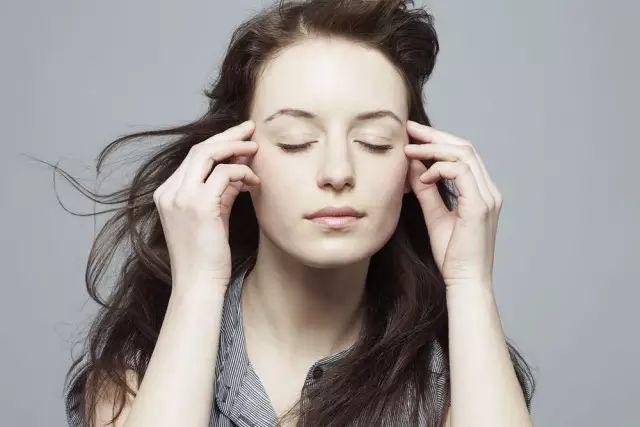 戴眼鏡會不會反而加深近視?遠離近視注意四大細節! 戴眼鏡會不會反而加深近視?遠離近視注意四大細節!