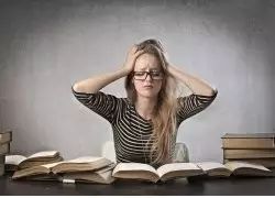 孩子愛揉眼易形成散光 孩子愛揉眼易形成散光