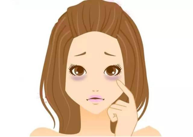 讓“眼部暗沉”的4個最糟保養習慣！