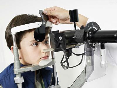 斜視應該及早治療