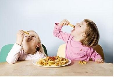 兒童視力下降應該吃什么？