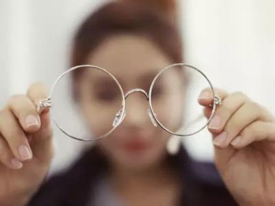 戴眼鏡會不會反而加深近視?遠離近視注意四大細節!