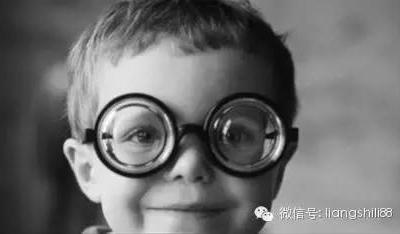 高度近視會引起的那些并發癥?