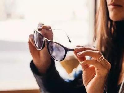 高度近視是怎么遺傳的？