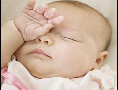 寶寶眼屎多是怎么回事?