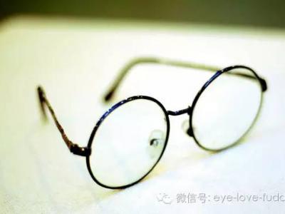 近視不帶眼鏡度數會越來越深嗎?