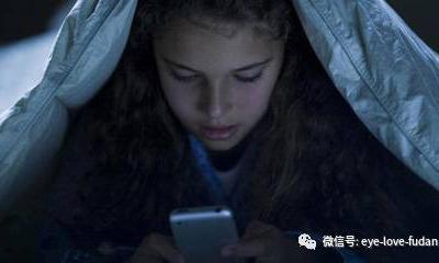 深夜手機黨的危害知多少?