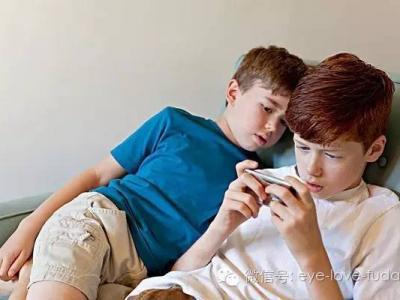 手機控經常玩手機有什么危害？