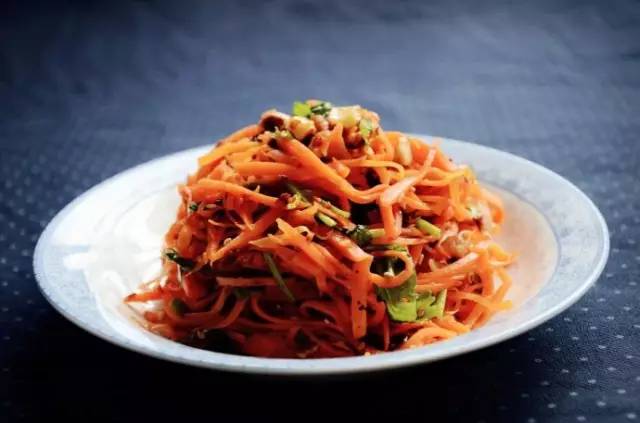 吃什么對眼睛好?介紹八大護眼食物有哪些?-易網健康<a href=http://www.xllyou.com/jkys/ target=_blank class=infotextkey>養生</a>網 吃什么對眼睛好?介紹八大護眼食物有哪些?