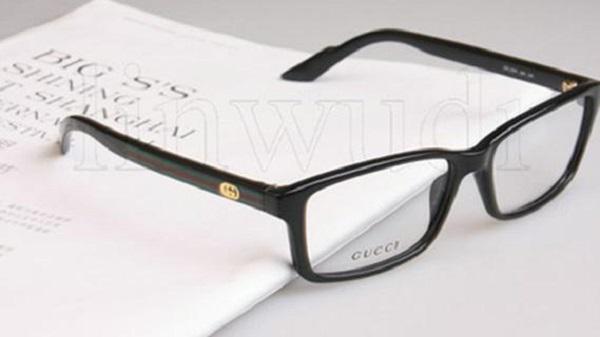 眼睛高度近視怎么自然恢復(fù)