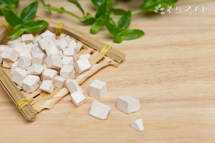 蛇含的藥用價值_蛇含的副作用-易網(wǎng)健康養(yǎng)生網(wǎng) 蛇含的藥用價值_蛇含的副作用