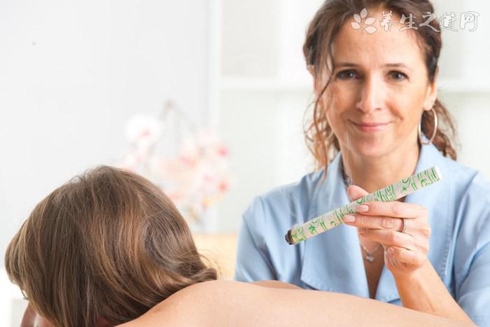 風濕性節炎的中醫艾灸治療方法-易網健康<a href=http://www.xllyou.com/jkys/ target=_blank class=infotextkey>養生</a>網 風濕性節炎的中醫艾灸治療方法