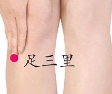 常按摩5個(gè)部位能治百病-易網(wǎng)<a href=http://www.xllyou.com/ target=_blank class=infotextkey>健康養(yǎng)生</a>網(wǎng) 常按摩5個(gè)部位能治百病