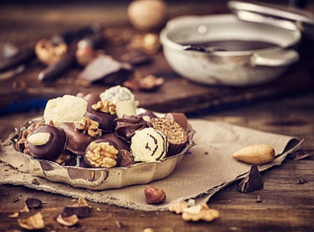 木姜子功效與作用-易網(wǎng)健康<a href=http://www.xllyou.com/jkys/ target=_blank class=infotextkey>養(yǎng)生</a>網(wǎng) 木姜子功效與作用