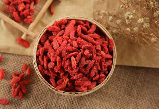 決明子和枸杞可以一起泡水喝嗎-易網(wǎng)<a href=http://www.xllyou.com/ target=_blank class=infotextkey>健康養(yǎng)生</a>網(wǎng) 決明子和枸杞可以一起泡水喝嗎