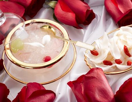 陰虛火旺用什么泡水喝好-易網(wǎng)<a href=http://www.xllyou.com/ target=_blank class=infotextkey>健康養(yǎng)生</a>網(wǎng) 陰虛火旺用什么泡水喝好