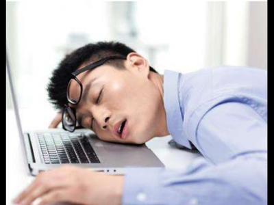 躺下心跳很重睡不著