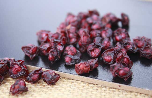 五味子泡水一次放幾粒