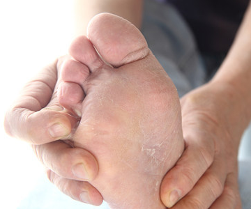 無緣無故腳腕疼又不腫