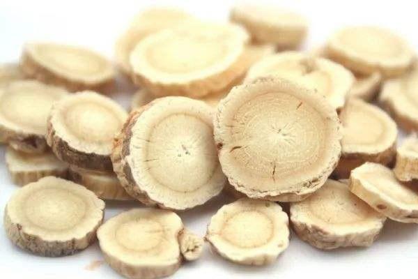 丹參的十大用法用量治療各種慢性病