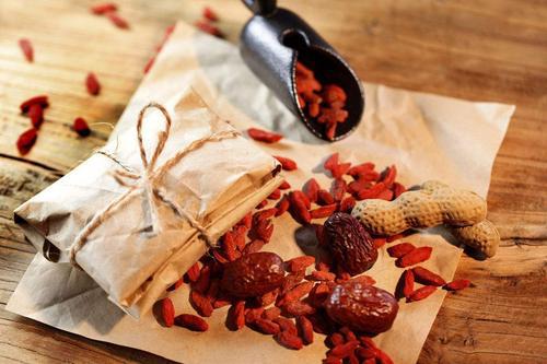 補氣血的食譜-易網健康<a href=http://www.xllyou.com/jkys/ target=_blank class=infotextkey>養生</a>網 補氣血的食譜