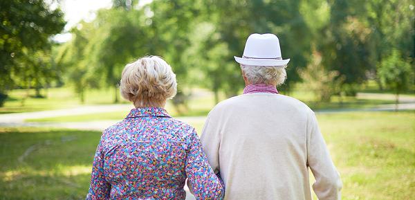 腰肌勞損貼膏藥排行?腰肌勞損最好的膏藥-易網(wǎng)健康<a href=http://www.xllyou.com/jkys/ target=_blank class=infotextkey>養(yǎng)生</a>網(wǎng) 腰肌勞損貼膏藥排行?腰肌勞損最好的膏藥