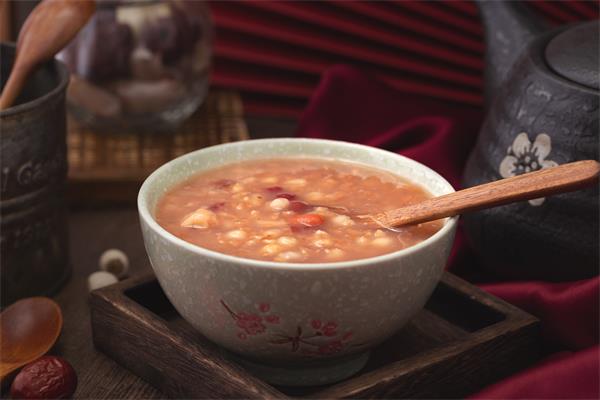 白扁豆怎么吃對脾胃好?調(diào)理脾胃的白扁豆吃法-易網(wǎng)健康<a href=http://www.xllyou.com/jkys/ target=_blank class=infotextkey>養(yǎng)生</a>網(wǎng) 白扁豆怎么吃對脾胃好?調(diào)理脾胃的白扁豆吃法