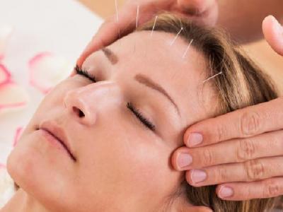 中醫(yī)講究養(yǎng)生分時(shí)間 中醫(yī)十二時(shí)辰的經(jīng)絡(luò)養(yǎng)生之道