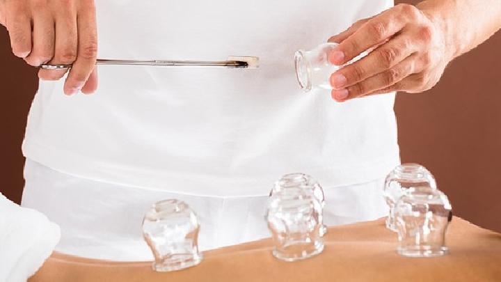 該如何緩解緊張性的頭痛 中醫(yī)自我按摩拯救緊張性頭痛-易網健康<a href=http://www.xllyou.com/jkys/ target=_blank class=infotextkey>養(yǎng)生</a>網 該如何緩解緊張性的頭痛 中醫(yī)自我按摩拯救緊張性頭痛