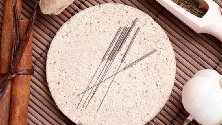 注意臟手揉眼容易患麥粒腫! 中醫(yī)針灸怎么治療麥粒腫