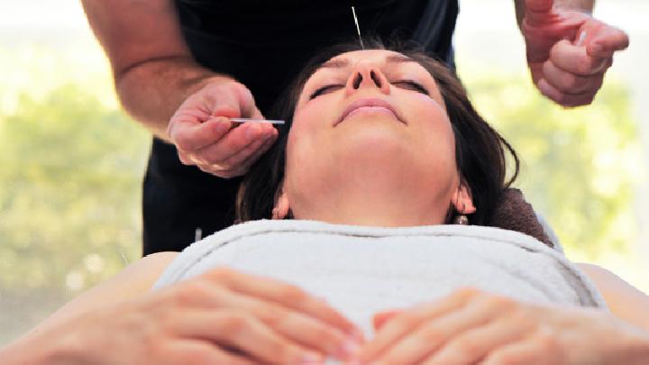 中醫針灸治療耳鳴效果怎么樣 中醫針灸治療耳鳴具體療法介紹-易網健康<a href=http://www.xllyou.com/jkys/ target=_blank class=infotextkey>養生</a>網 中醫針灸治療耳鳴效果怎么樣 中醫針灸治療耳鳴具體療法介紹