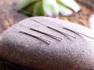 中醫(yī)治療雀斑的方法是什么 中醫(yī)針灸治療雀斑的幾個(gè)方法