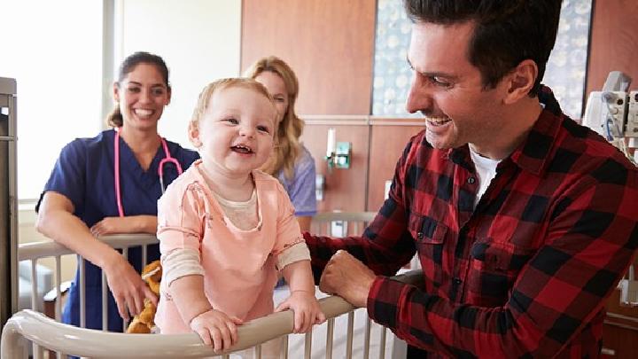 近視怎么辦才能治療好?中醫推拿按摩防近視效果好-易網<a href=http://www.xllyou.com/ target=_blank class=infotextkey>健康養生</a>網 近視怎么辦才能治療好?中醫推拿按摩防近視效果好